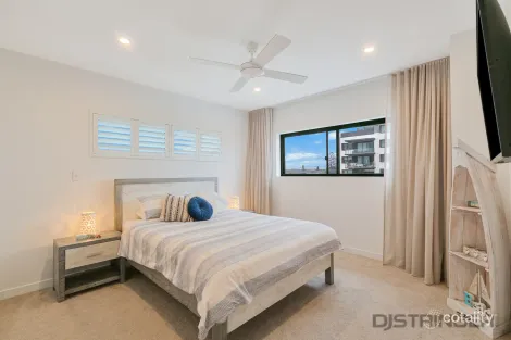 Property photo of 6/102 Pacific Parade Bilinga QLD 4225