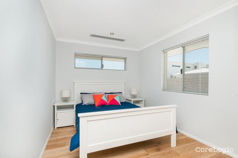 Property photo of 8 Lullworth Terrace North Coogee WA 6163