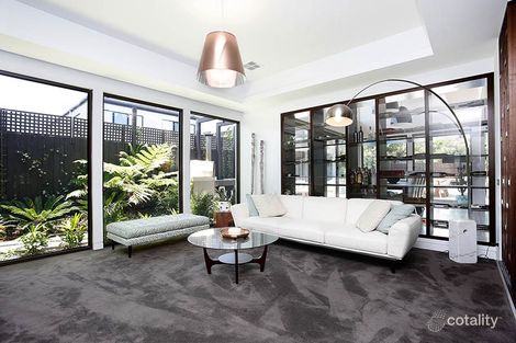 Property photo of 2 Lorraine Street Hampton VIC 3188