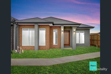 Property photo of 15 Flag Boulevard Tarneit VIC 3029