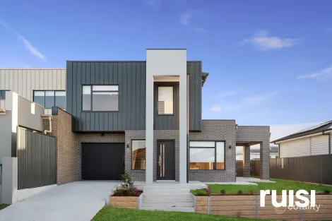 31 Howland Ave, Gregory Hills, NSW 2557