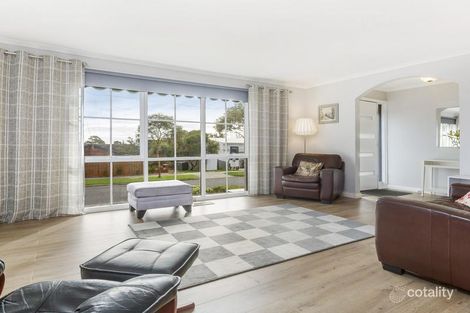 Property photo of 10 McComb Boulevard Frankston South VIC 3199