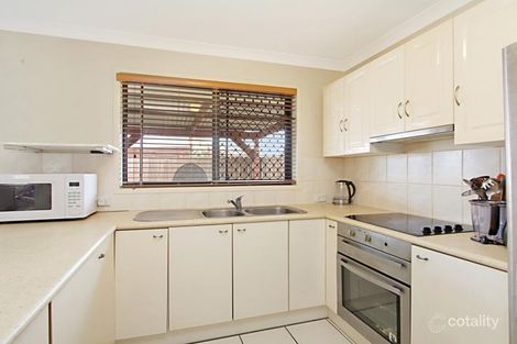 Property photo of 11 Stradbroke Drive Tweed Heads South NSW 2486