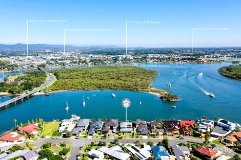 Property photo of 35 Hume Parade Paradise Point QLD 4216