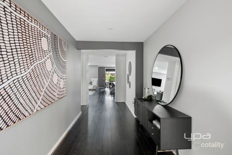 Property photo of 15 Willsmere Way Mickleham VIC 3064