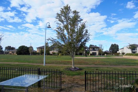 Property photo of 28 Middle Park Drive Point Cook VIC 3030
