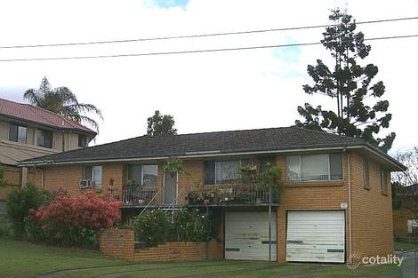 69 Peach St, Greenslopes, QLD 4120