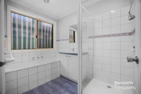 Property photo of 4 Pelham Crescent Wyndham Vale VIC 3024