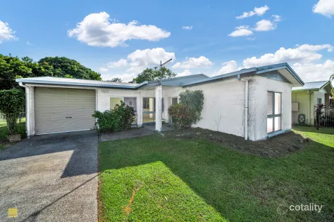 Property photo of 18 Duyfken Street Bentley Park QLD 4869