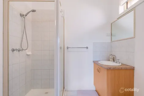 Property photo of 44 Woodlea Crescent Craigieburn VIC 3064