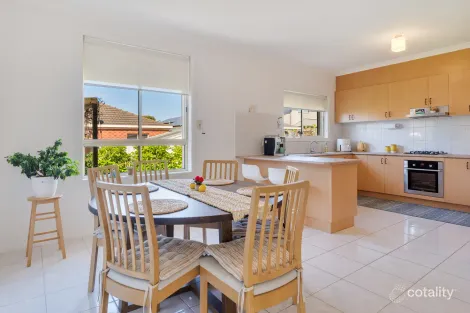 Property photo of 44 Woodlea Crescent Craigieburn VIC 3064