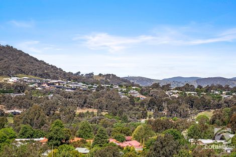 Property photo of 4 Avondale Drive Wodonga VIC 3690