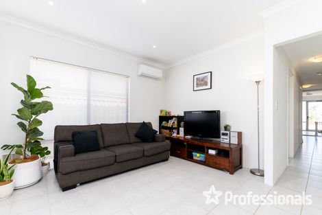 Property photo of 40 Traminer Way Pearsall WA 6065