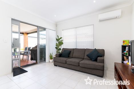 Property photo of 40 Traminer Way Pearsall WA 6065