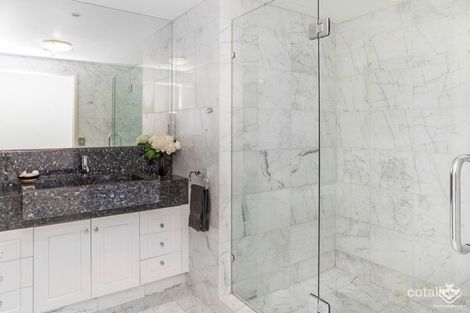 Property photo of 2 Goodwin Street Kangaroo Point QLD 4169