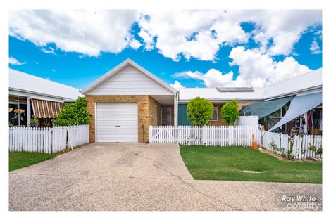 Property photo of 8/5 Kingfisher Parade Norman Gardens QLD 4701