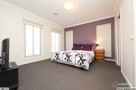 Property photo of 53 Tuross Crescent South Morang VIC 3752