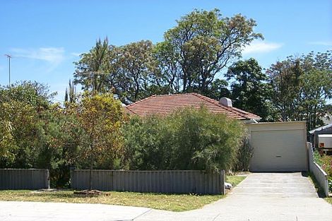 9 Dianne St, Hamilton Hill, WA 6163