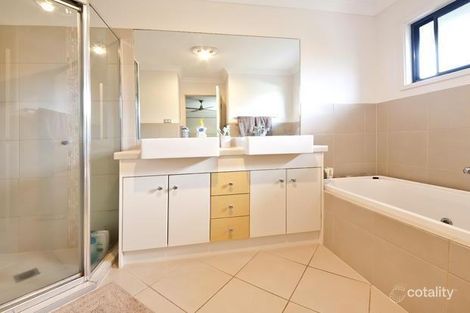 Property photo of 8/431 Oxley Drive Runaway Bay QLD 4216