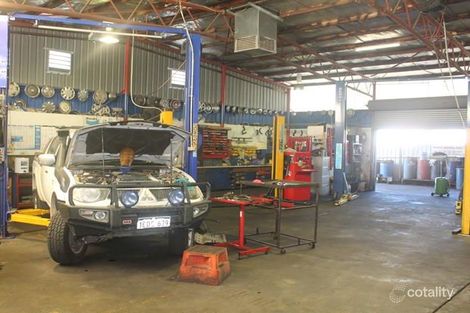 2/4 Carole Rd, Maddington, WA 6109