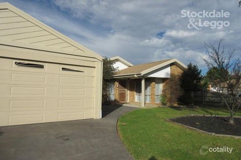 14 Minka Pl, Skye, VIC 3977