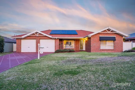 Property photo of 7 Fairbairn Street Glenroy NSW 2640