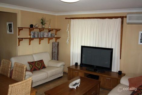 Property photo of 32 Moorooba Road Coomba Park NSW 2428
