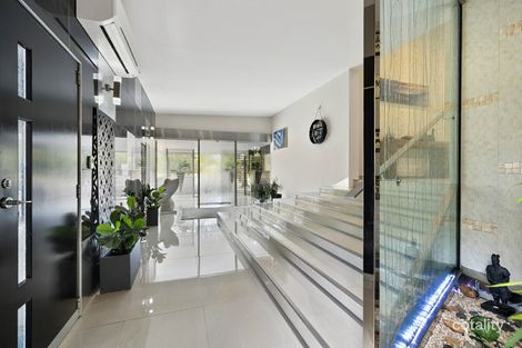 Property photo of 25 Mallard Close Newlands Arm VIC 3875