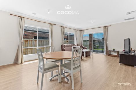 Property photo of 16 Henbury Street Cranbourne North VIC 3977