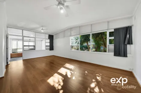 Property photo of 11 Trembath Road Elizabeth Vale SA 5112