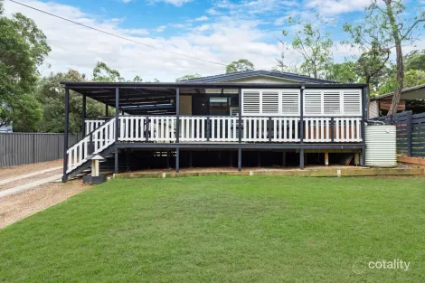 Property photo of 32 Palana Street Surfside NSW 2536