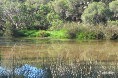 13 Carna Bay Rd, Australind, WA 6233