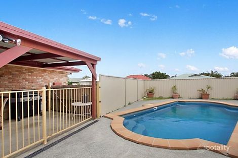 Property photo of 11 Stradbroke Drive Tweed Heads South NSW 2486