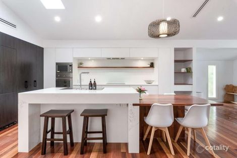 Property photo of 52 Davies Road Ashgrove QLD 4060