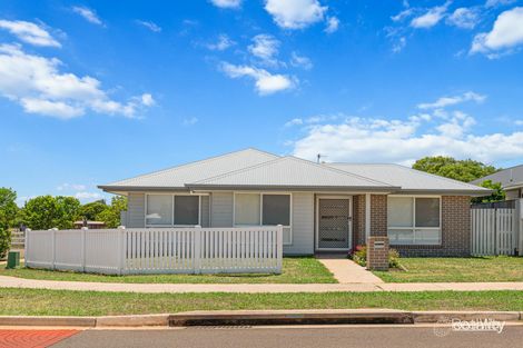 1 Krummins Ave, Highfields, QLD 4352