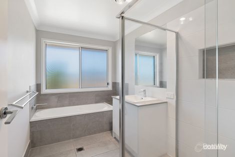 Property photo of 1 Krummins Avenue Highfields QLD 4352