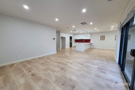 Property photo of 3 Freshwater Drive Craigieburn VIC 3064