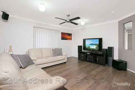 Property photo of 3 Coolum Court Regents Park QLD 4118