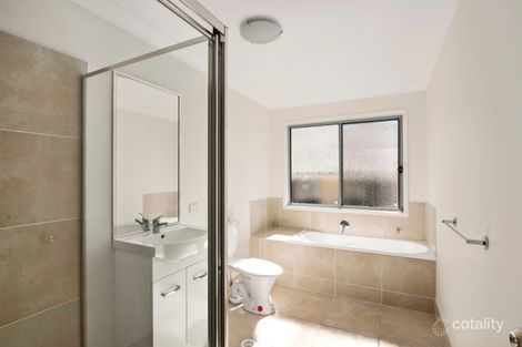 Property photo of 86 McAuley Parade Pacific Pines QLD 4211