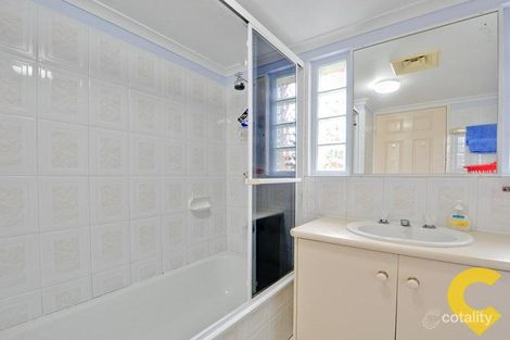 Property photo of 2/94 Cavendish Road Coorparoo QLD 4151