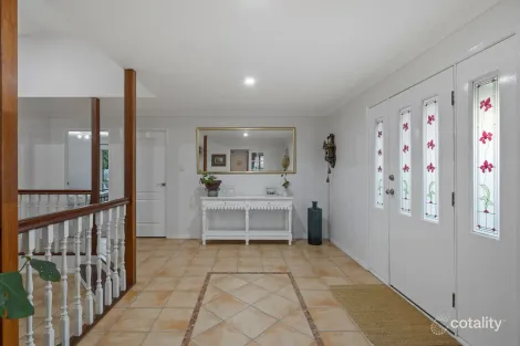 Property photo of 39 Fearless Court Karalee QLD 4306