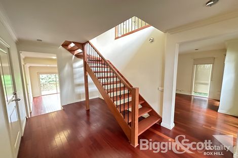 Property photo of 2/42 Box Hill Crescent Mont Albert North VIC 3129
