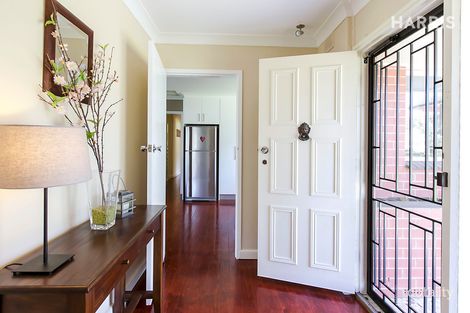 Property photo of 22 Vaucluse Crescent Bellevue Heights SA 5050