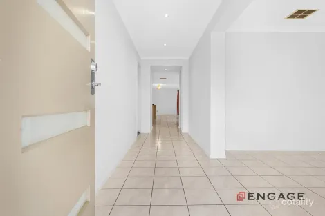 Property photo of 6 Dusky Crescent Tarneit VIC 3029