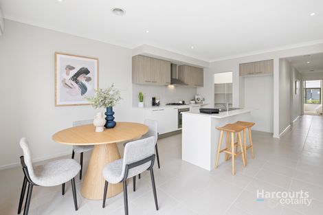 Property photo of 62 Rowling Street Fraser Rise VIC 3336