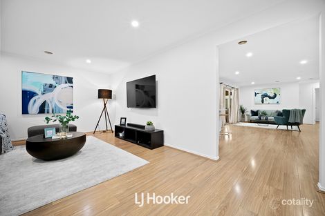 Property photo of 6 Nariel Place Cranbourne West VIC 3977