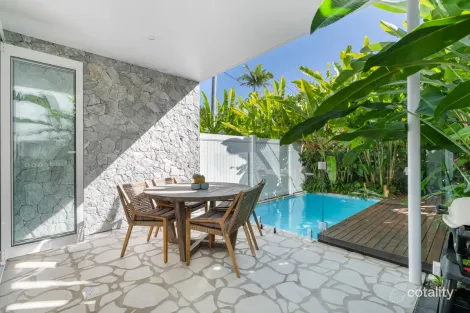 2/25c Winders Ave, Tugun, QLD 4224