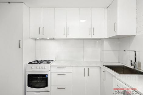 Property photo of 28/12 Tenth Avenue Maylands WA 6051