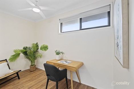 Property photo of 81 Cypress Drive Broadbeach Waters QLD 4218