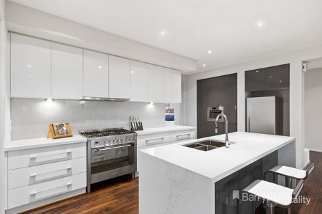 Property photo of 34 Baddeley Circuit Croydon VIC 3136